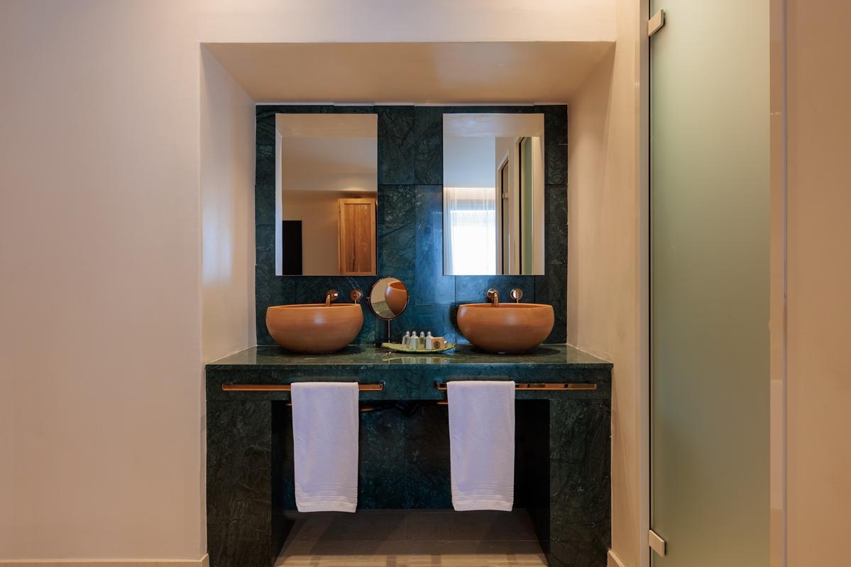 Asty Mykonos & 5*